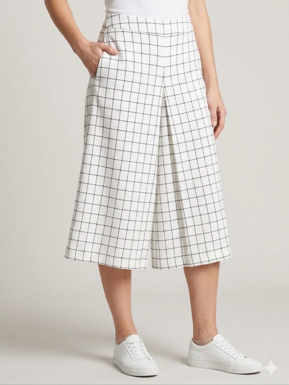 RO & DE Noir Windowpane Plaid Wide Leg Culottes Cropped Pants White Black XS